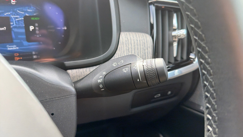 Volvo S90 2.0 T8 RC PHEV [455] Ultimate Dark 4dr AWD Auto Saloon